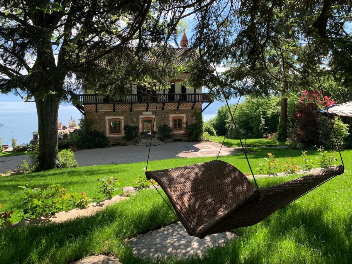 Private Luxury Spa & Silence Retreat With Spectacular View Over The Lake Maggiore Stresa Bagian luar foto