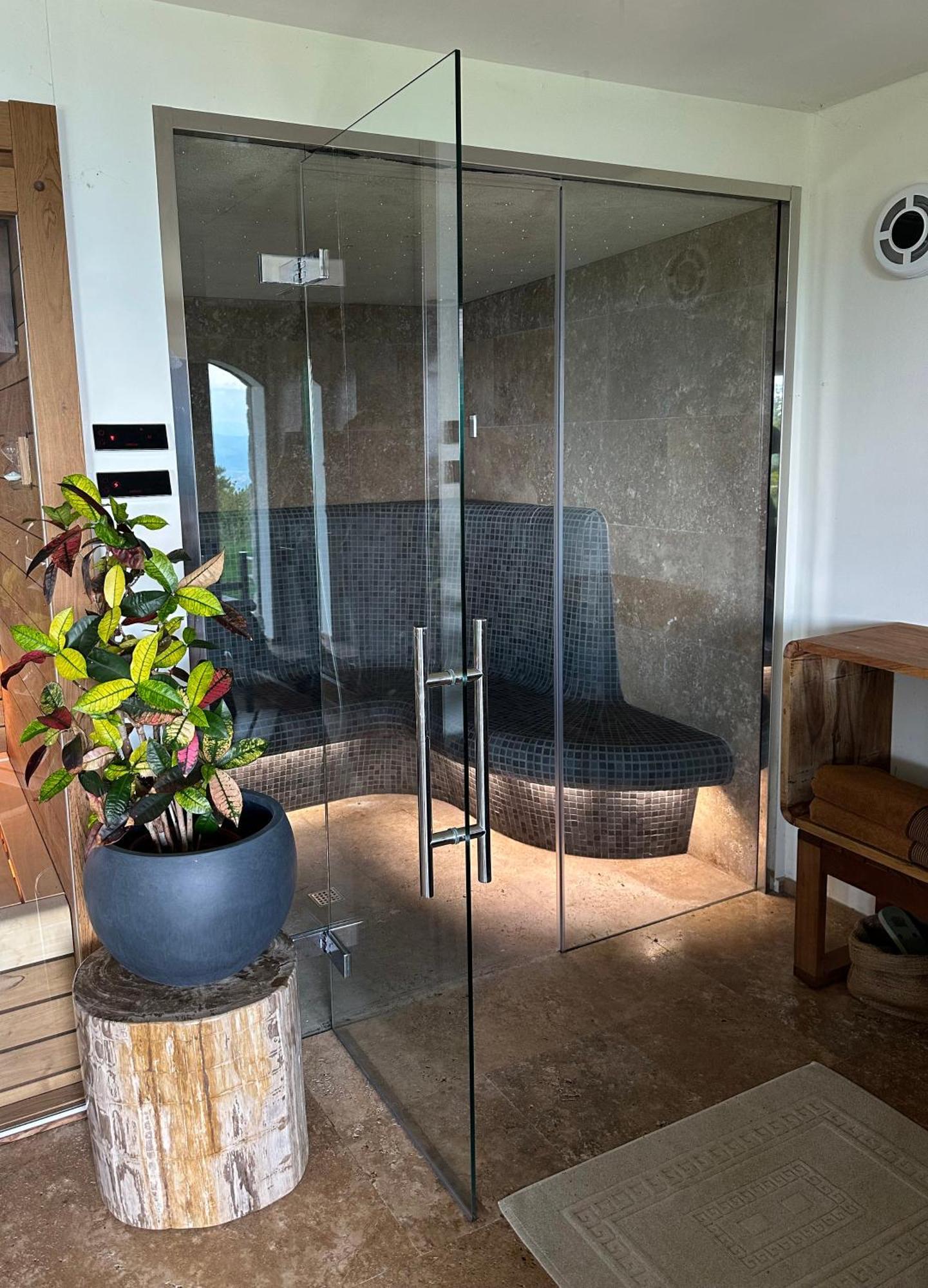 Private Luxury Spa & Silence Retreat With Spectacular View Over The Lake Maggiore Stresa Bagian luar foto