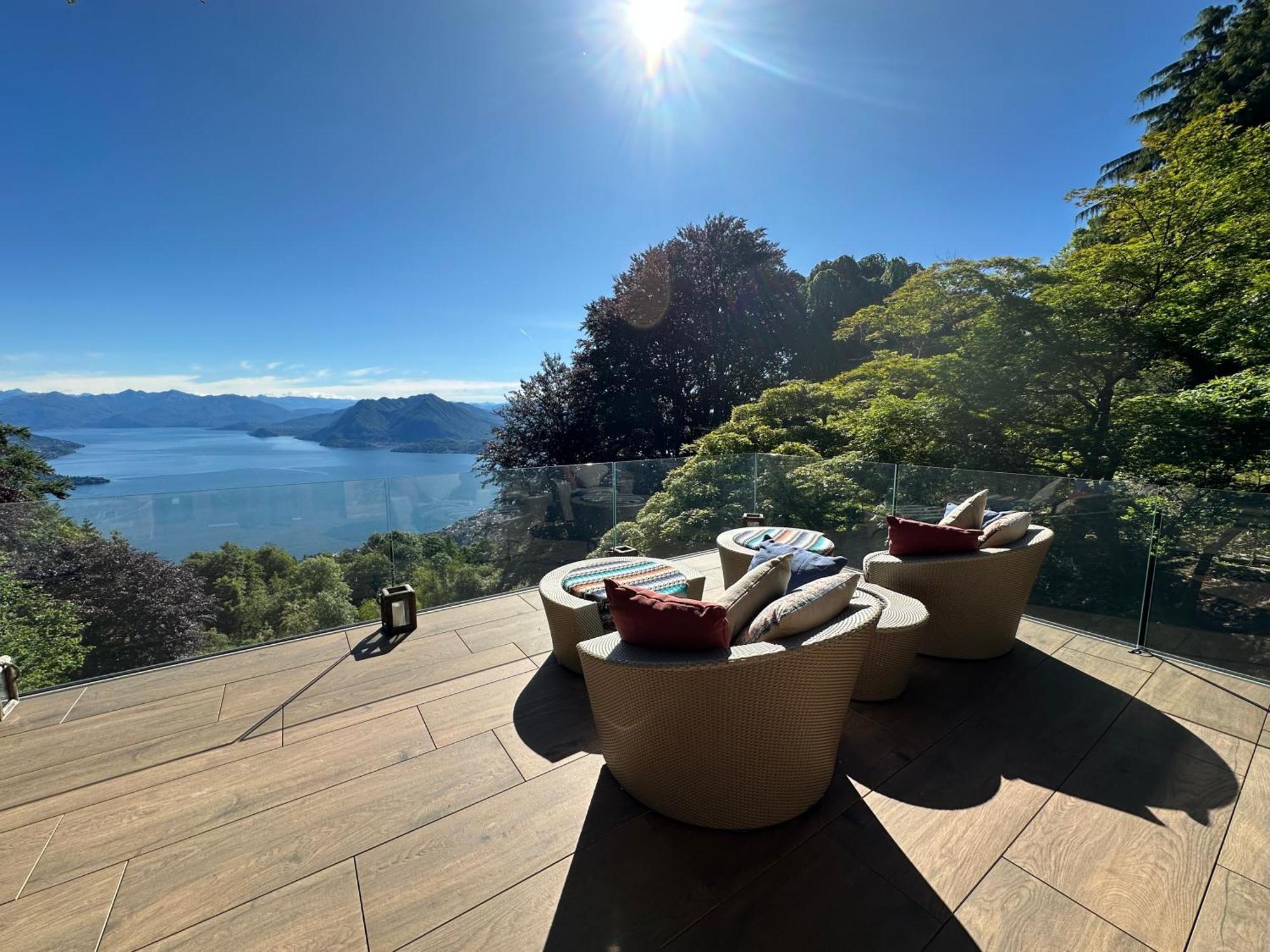 Private Luxury Spa & Silence Retreat With Spectacular View Over The Lake Maggiore Stresa Bagian luar foto